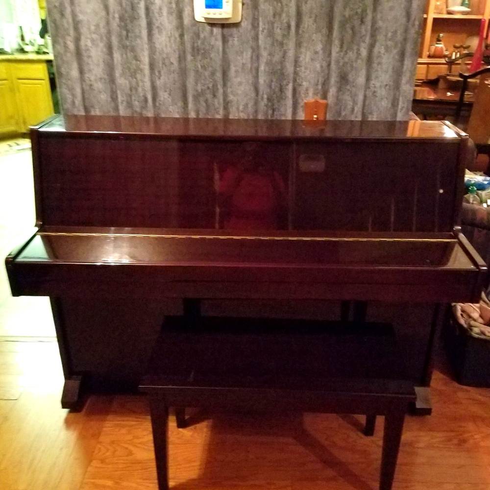 Piano excellent condition